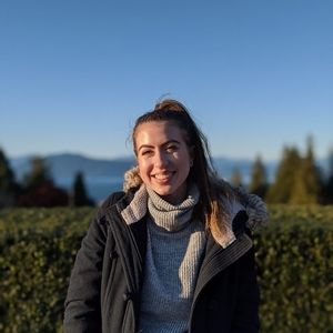 Meet your Posher, April